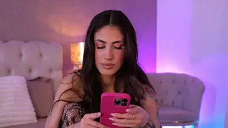 OhhAisha webcam model stream image