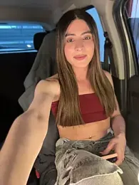 Lottus- webcam model stream image