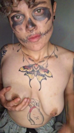 Megan222_ webcam model stream image