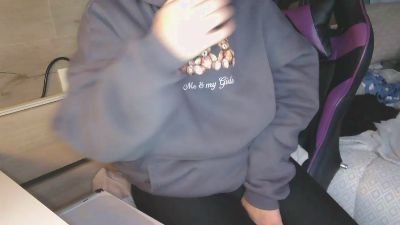 Larajustfu webcam model stream image