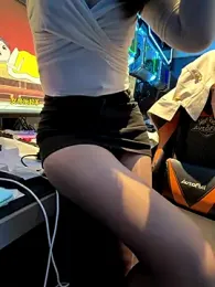 nideanbaby webcam model stream image