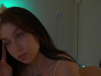 DramaQueen_ webcam model stream image