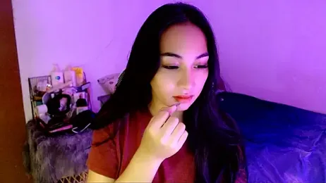 SweetLilly_18 webcam model stream image