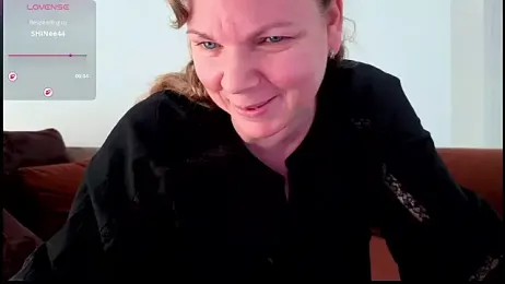 Aussiecougar webcam model stream image