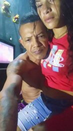 Gata_y_gato webcam model stream image