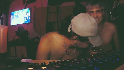 Tommmy_ webcam model stream image