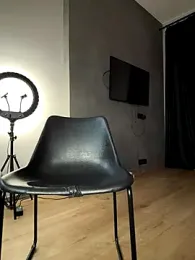 _Monic_ webcam model stream image