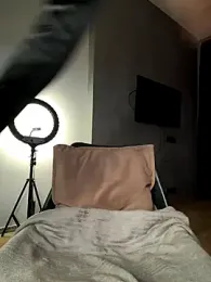 _Monic_ webcam model stream image