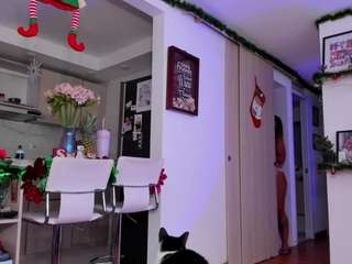 karlyee webcam model stream image