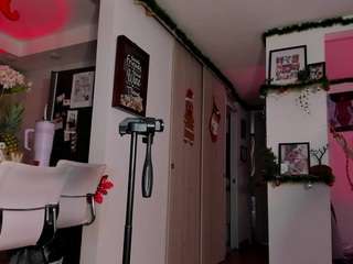 karlyee webcam camsoda model stream image