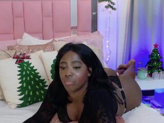 Nia Williams webcam model stream image