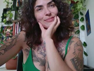 Tali Majid webcam model stream image