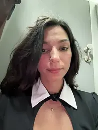 -_MiaQueen_- webcam model stream image