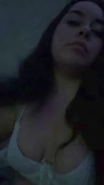 Issiddora webcam model stream image