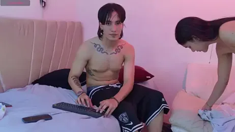 sweetauracouple webcam model stream image