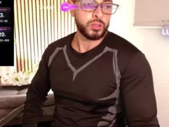 chris_magnum_ webcam model stream image