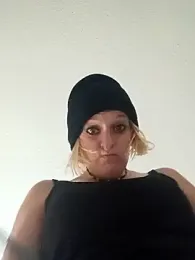 KITTYBOOBOOFUXX webcam model stream image