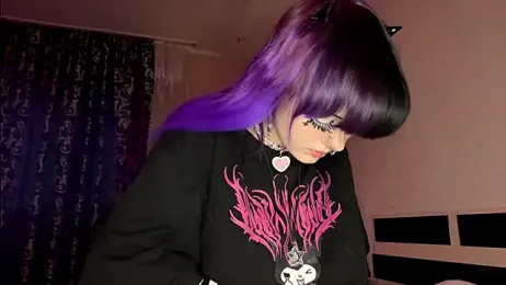HolyCute webcam model stream image