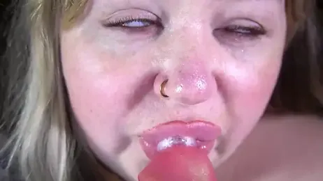 ZaraReignn webcam model stream image