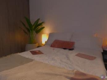 stephania_let webcam model stream image