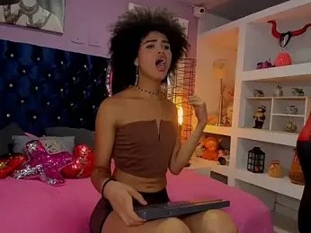 Zaira_sofiaa webcam stripchat model stream image