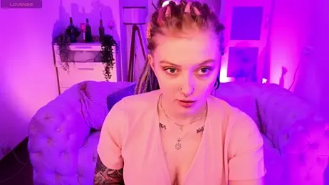 Kiki_shay webcam model stream image