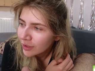 katiepov webcam model stream image