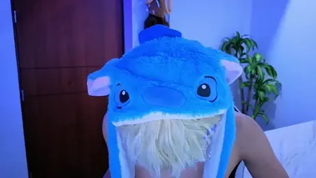 taichi_bluy webcam stripchat model stream image