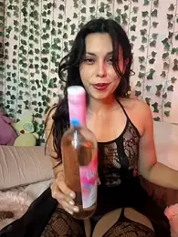 xlalitaxxx webcam model stream image