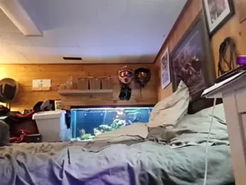 Ryan_and_Aurora webcam model stream image