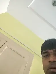 Reddy2025 webcam model stream image