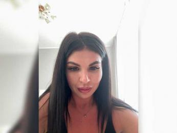 Marisaaa webcam model stream image