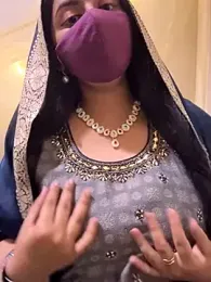 HeartQueen05 webcam model stream image