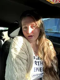 BustyBonnieUK webcam model stream image