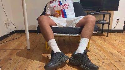 sket77 webcam model stream image