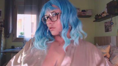 toxykitti webcam cam4 model stream image