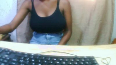 Manjakeli webcam model stream image