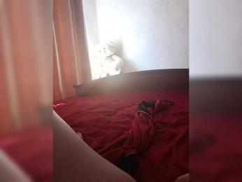 Laura35 webcam bongacams model stream image