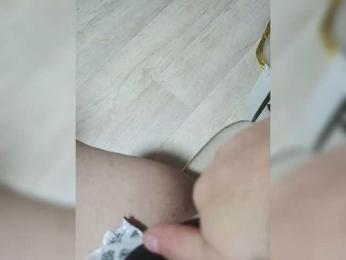 Laura35 webcam model stream image