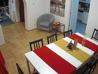 voyeurcam-julmodels-dining webcam model stream image