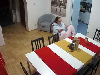 voyeurcam-julmodels-dining webcam model stream image