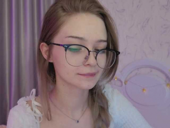 vialeta-baby webcam model stream image