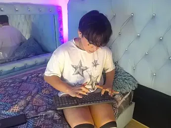 Tiff_Styless webcam model stream image
