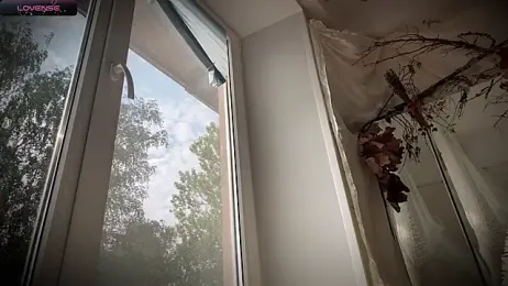 _Phantom_thread_ webcam model stream image