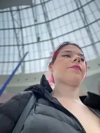 RiriRoseey webcam model stream image