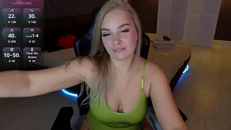 KittiLiza webcam stripchat model stream image