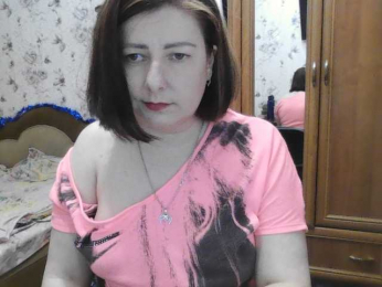 SophieNightAh webcam model stream image