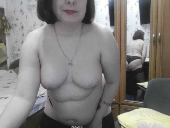 SophieNightAh webcam model stream image