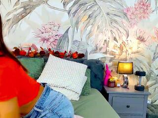 Blair Wonder webcam model stream image
