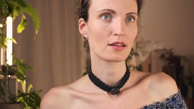 Yulla webcam model stream image